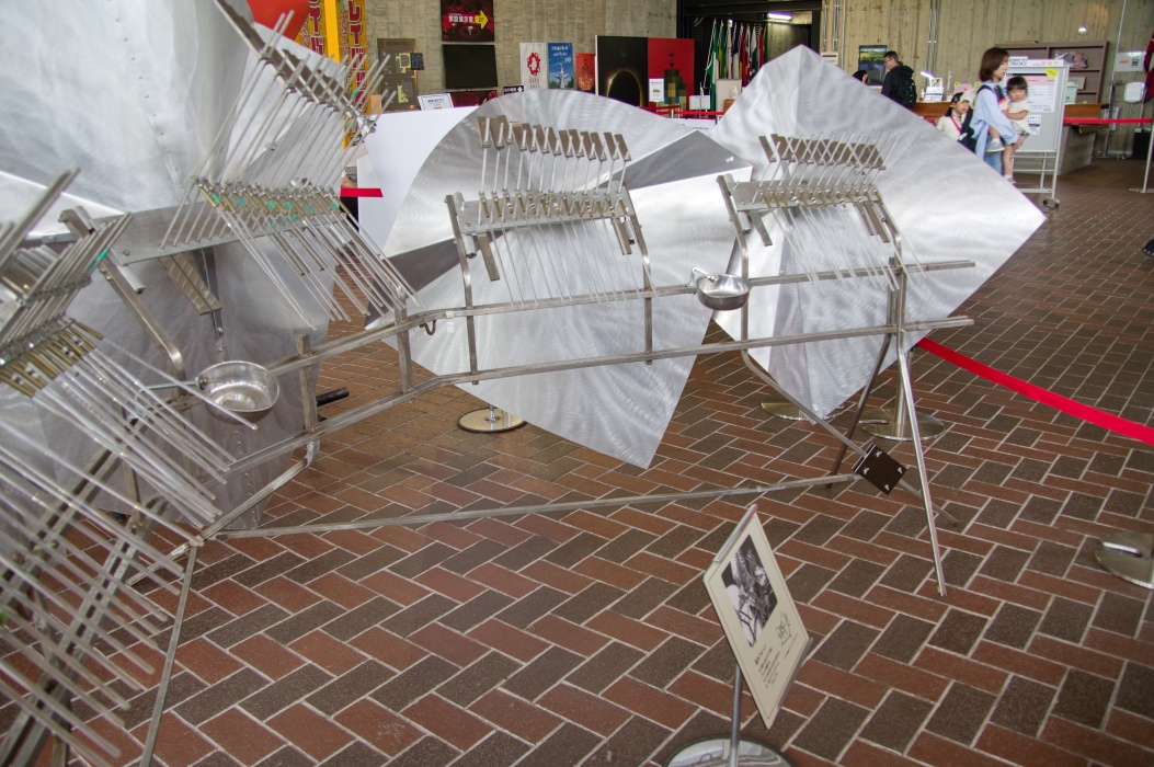 ロビーに展示してあるのは、学生が作成した作品。