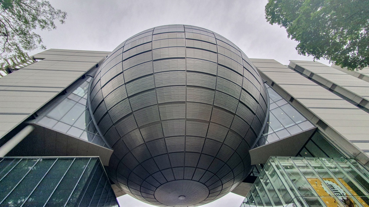 世界最大のプラネタリウム