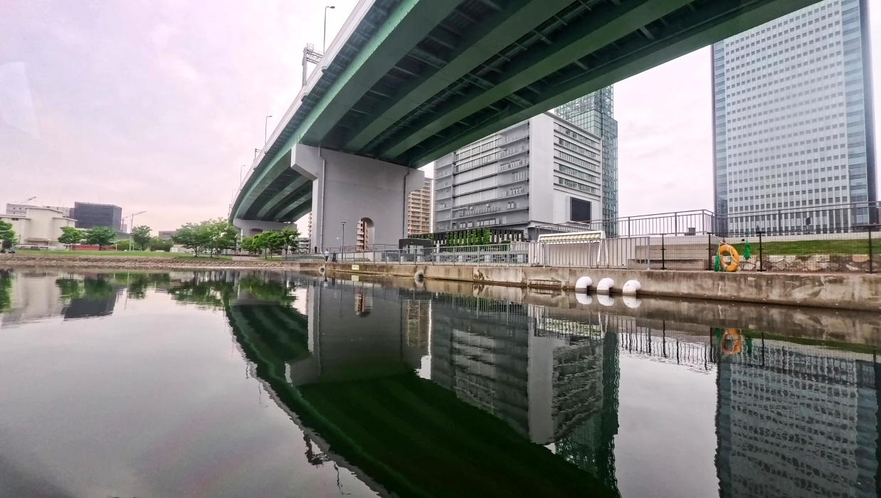 ささしまライブ乗船場に到着。