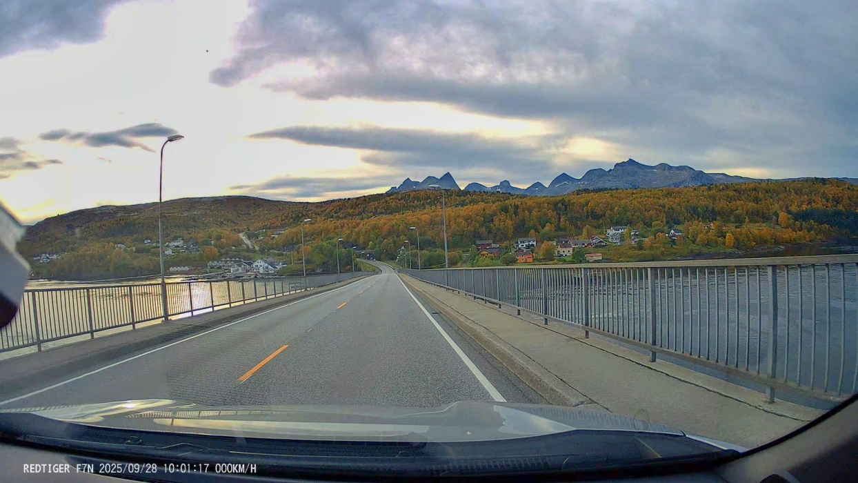 フィヨルドを走る