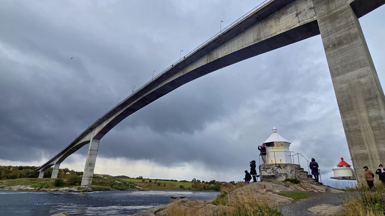 開通は1978年、全長768m、高さ41m。